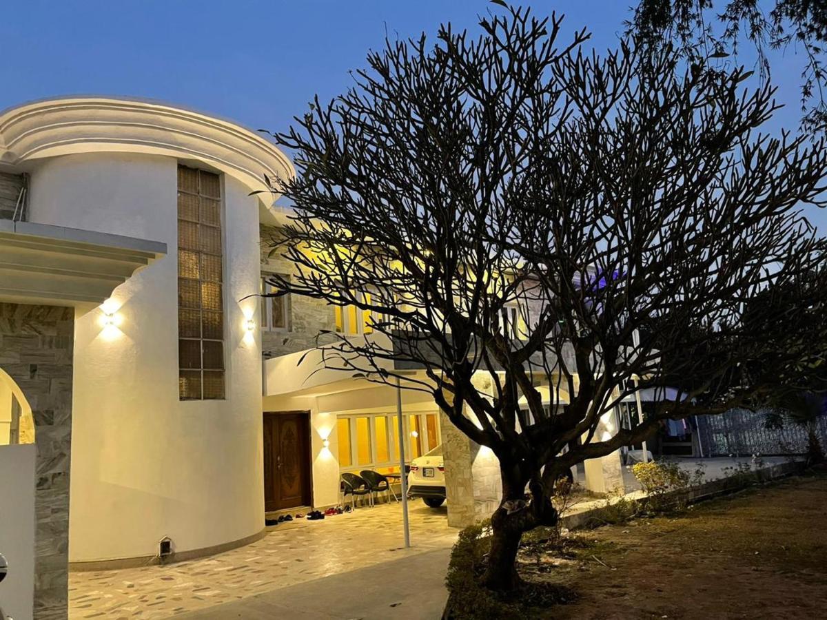 Laca Sa Lodge Opp Canturus Mall Islamabad Exteriör bild