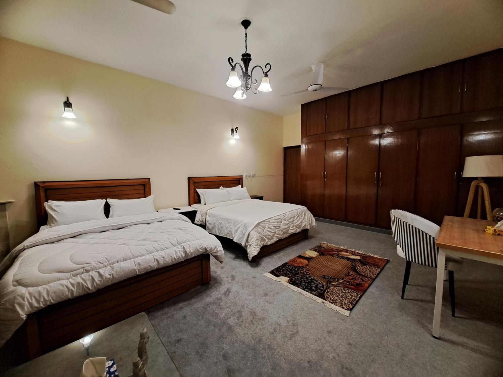 Laca Sa Lodge Opp Canturus Mall Islamabad Exteriör bild