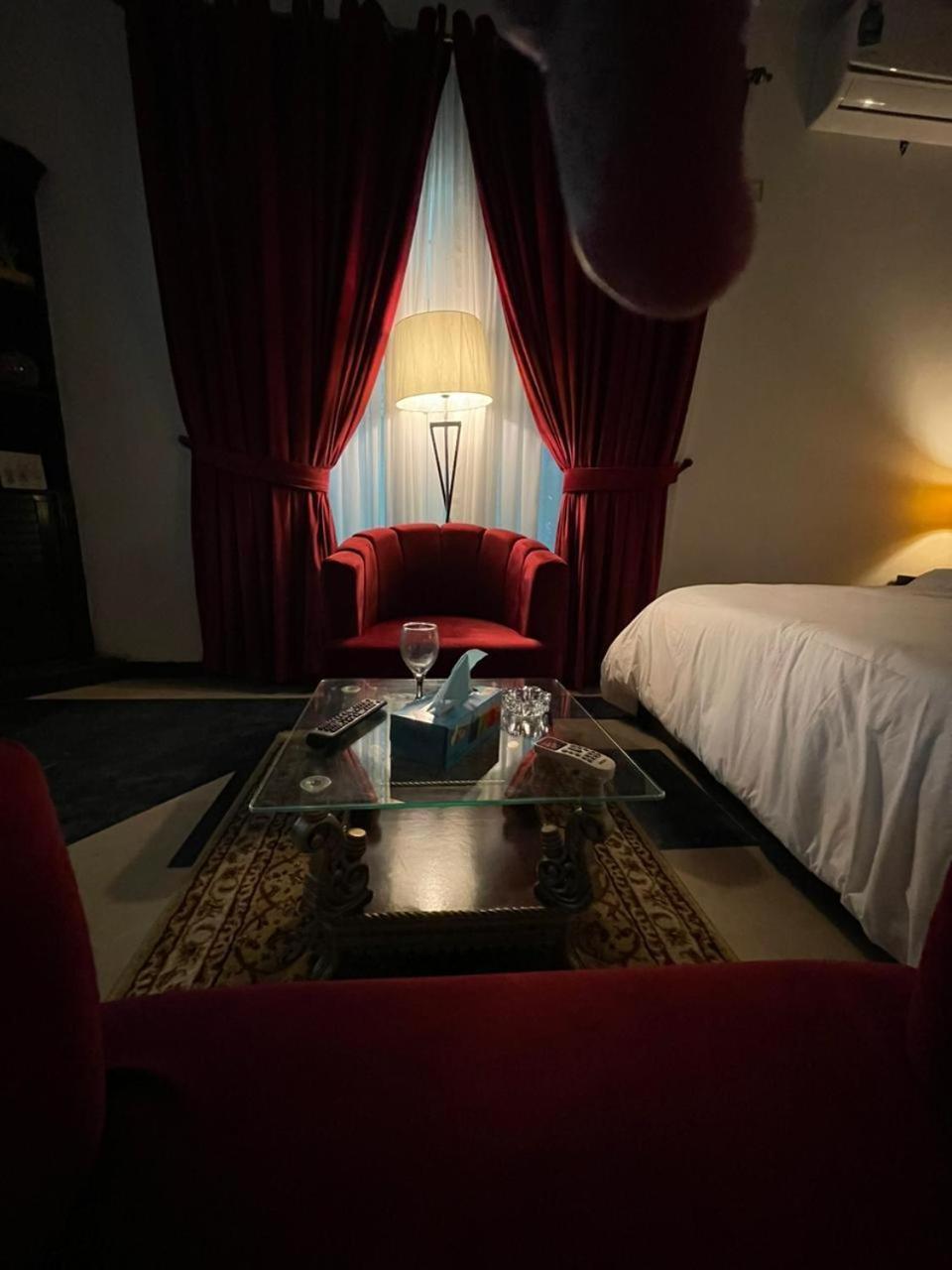 Laca Sa Lodge Opp Canturus Mall Islamabad Exteriör bild