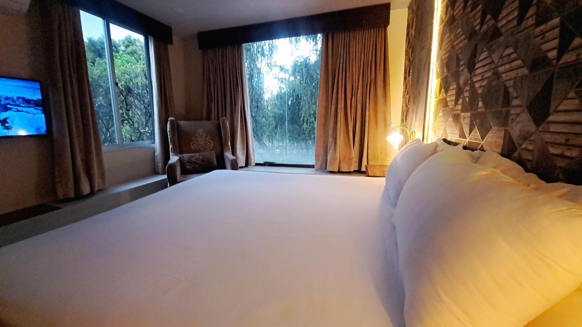 Laca Sa Lodge Opp Canturus Mall Islamabad Exteriör bild